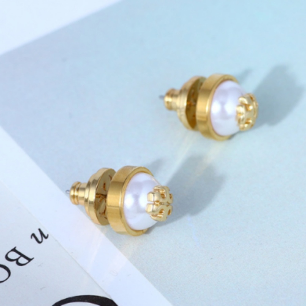 Tory Burch Gold Stud T Logo White Pearl Earrings - Picture 4 of 5